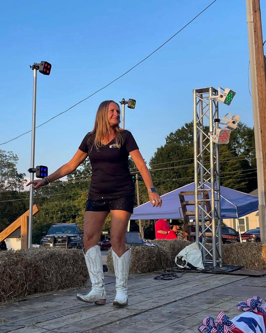 V-Neck-Line Dancing with Kipala-1540LDWK